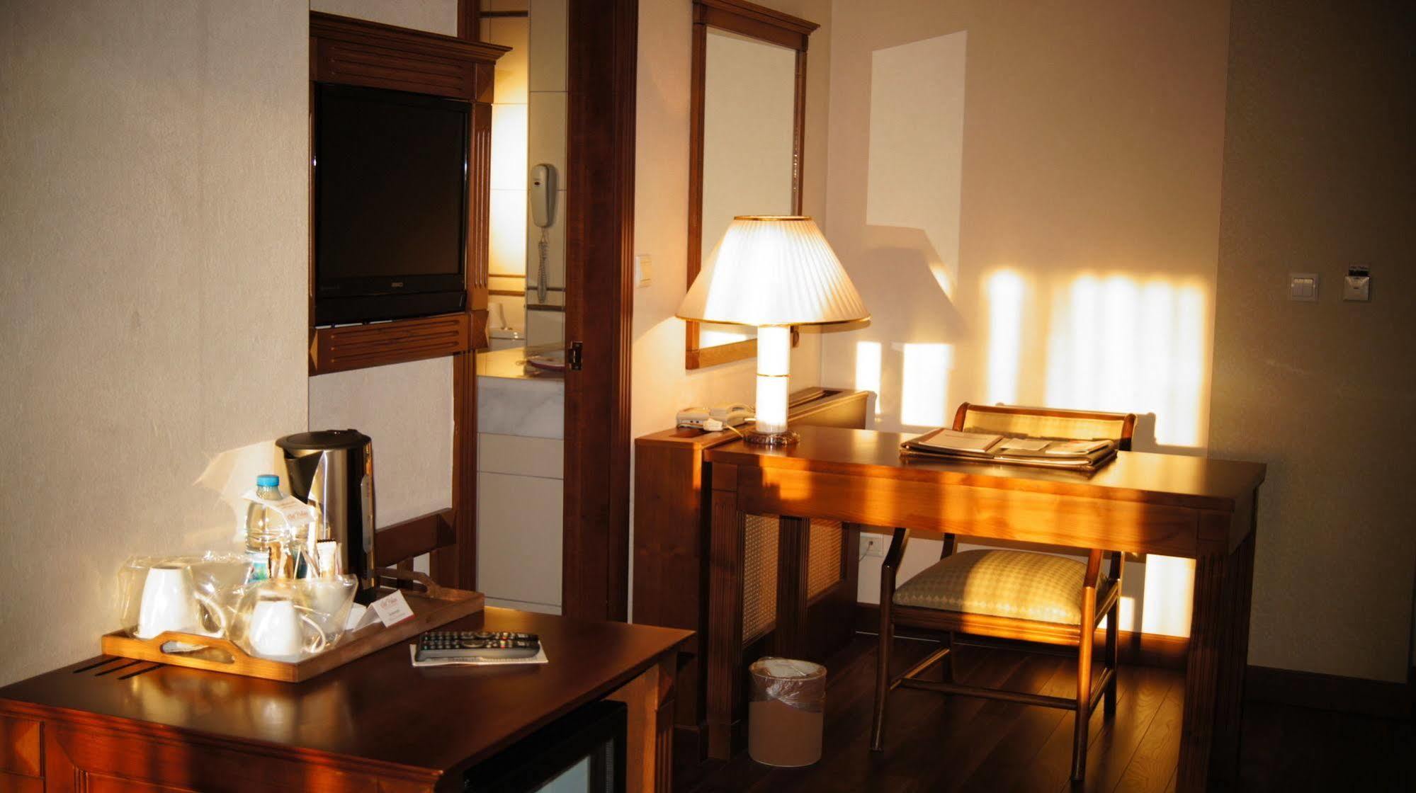 Elit Hotel